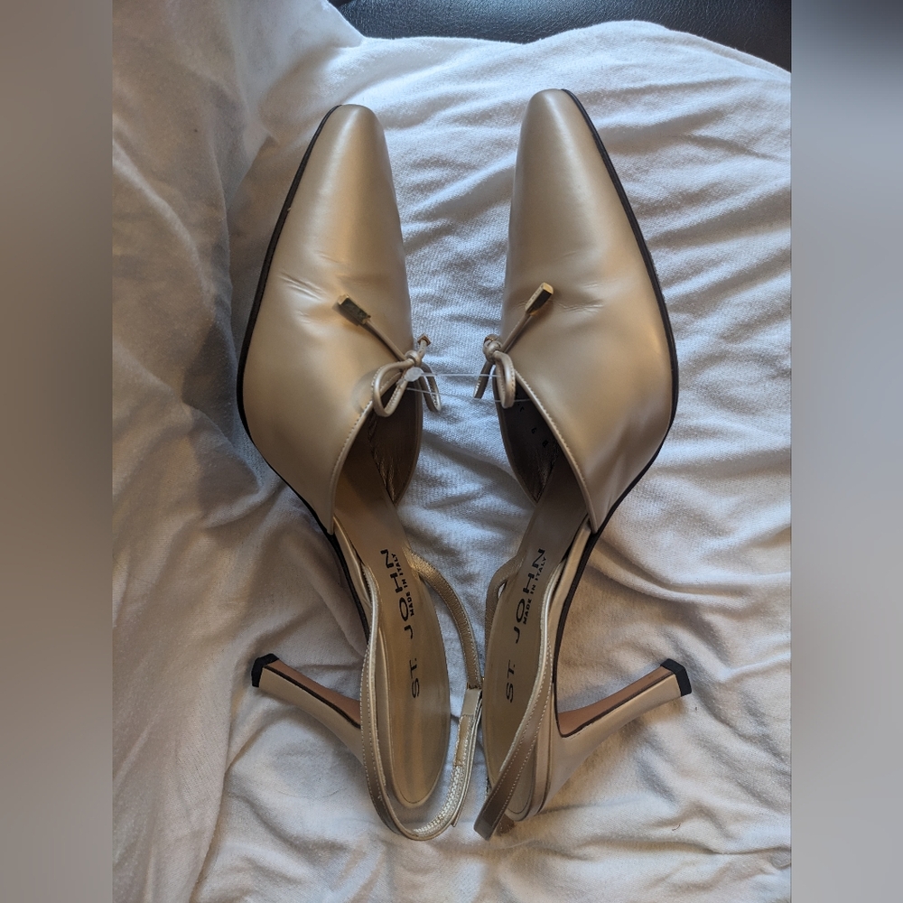 St. John Shoes - Picture 4 of 4
